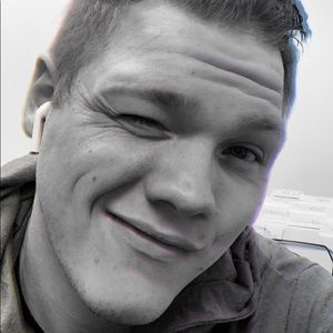 Meet your Posher, Alex